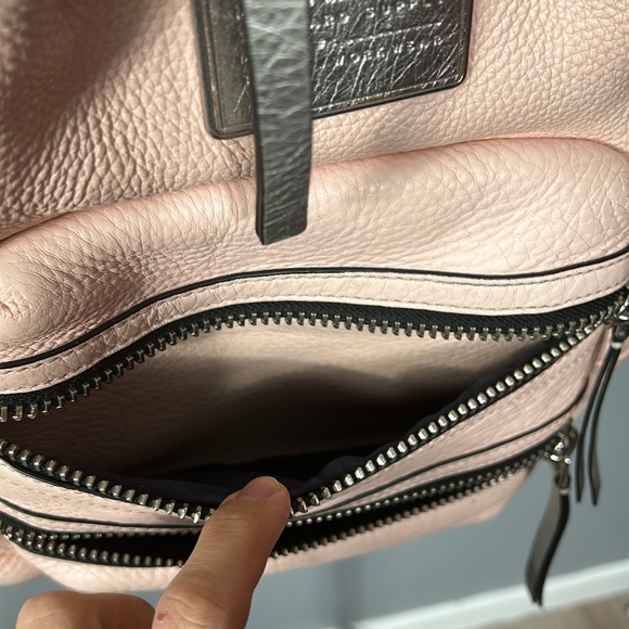 Pink grained leather Marc Jacobs mini crossbody bag with silver-tone hardware - Picture 8 of 16